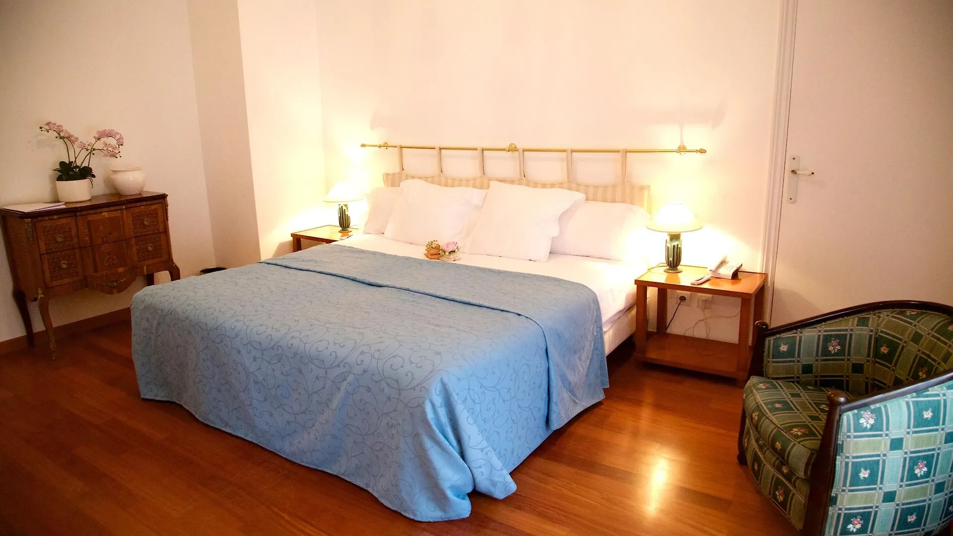Grand Hotel Des Ambassadeurs Menton 4*,  France
