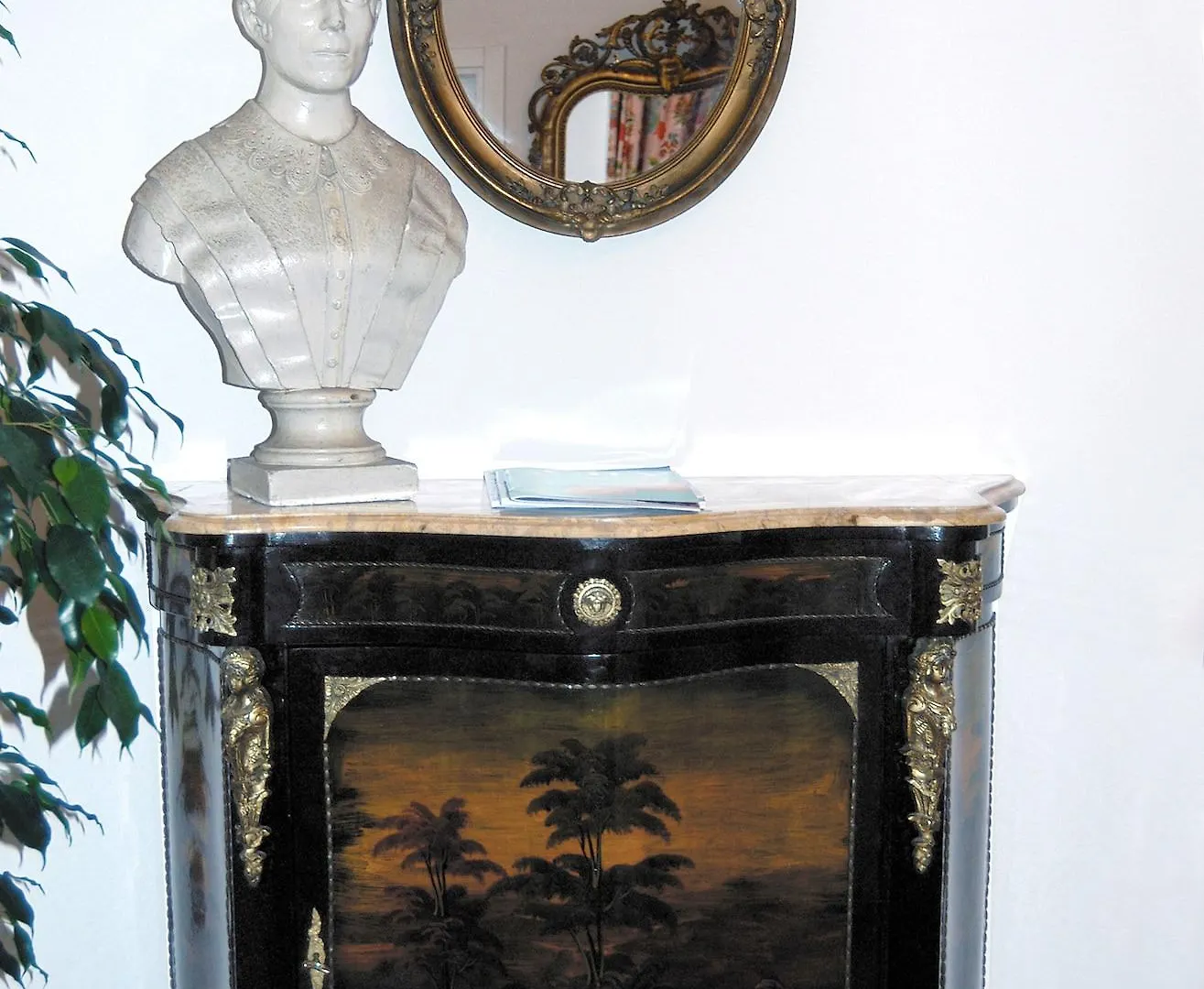 ****  Grand Hotel Des Ambassadeurs Menton France
